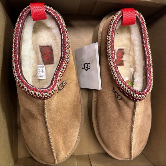 Brand New Never Worn Tazz Uggs 9 - Picture 4 of 6